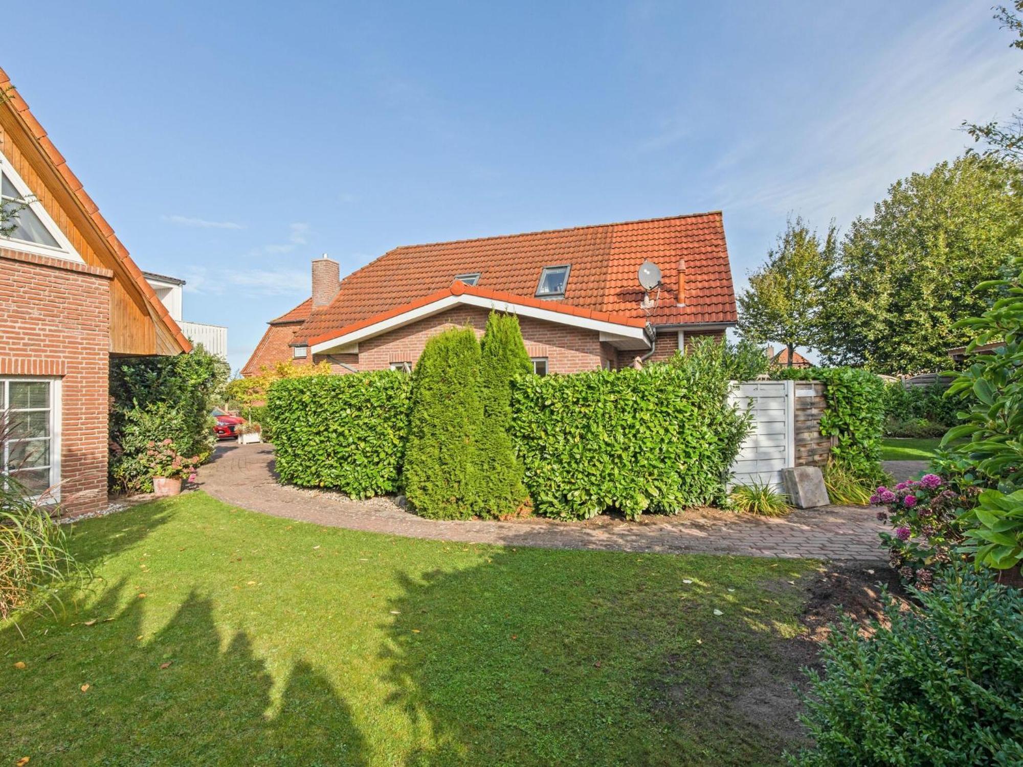 Enticing Holiday Home In Oldenburg With Garden Near Sea Dannau Eksteriør billede