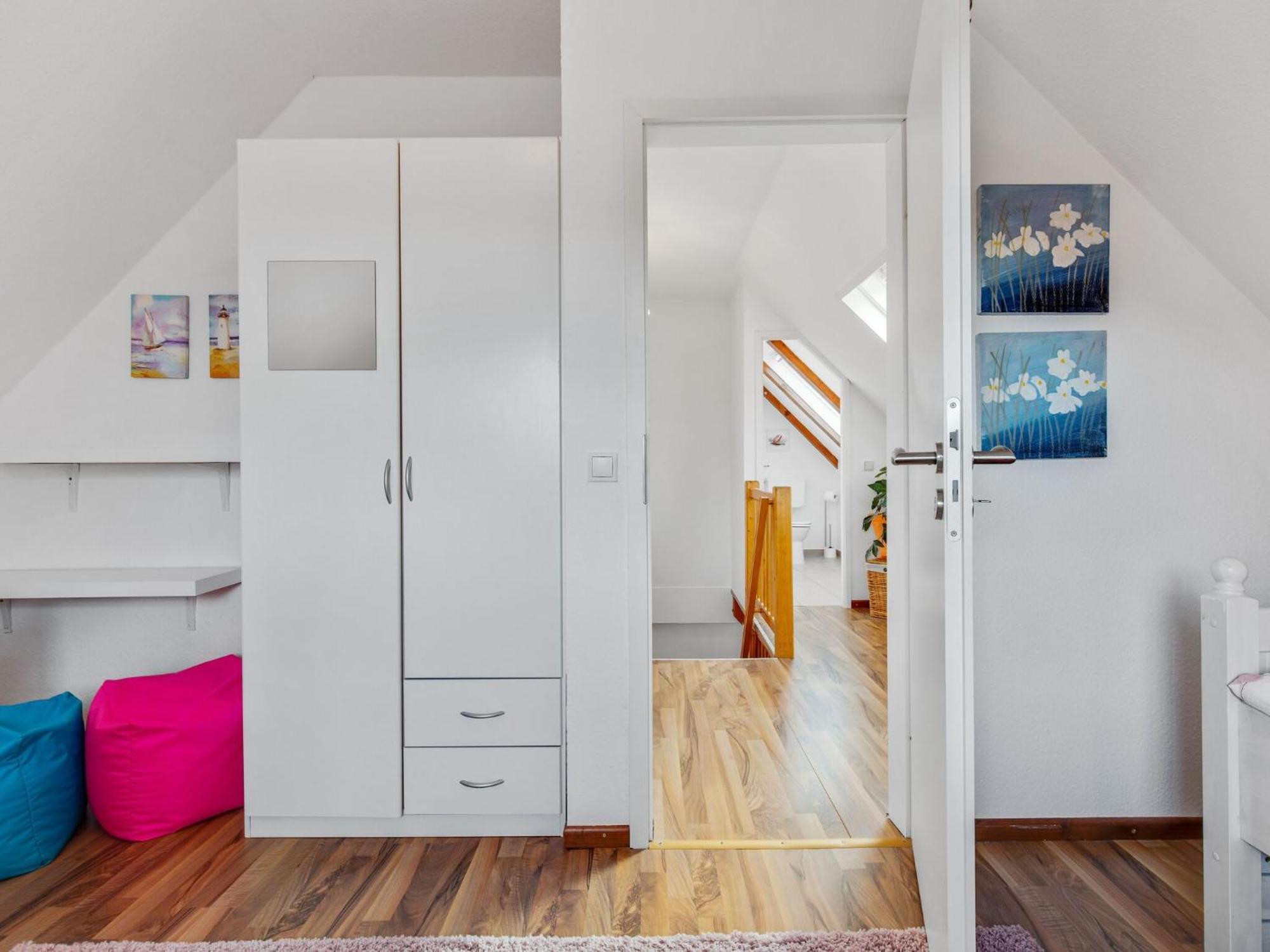 Enticing Holiday Home In Oldenburg With Garden Near Sea Dannau Eksteriør billede